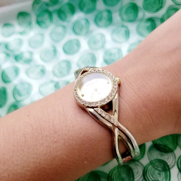 Debanham's Infinite Rhinestone Quartz Classic Watch - Picture 9 of 14